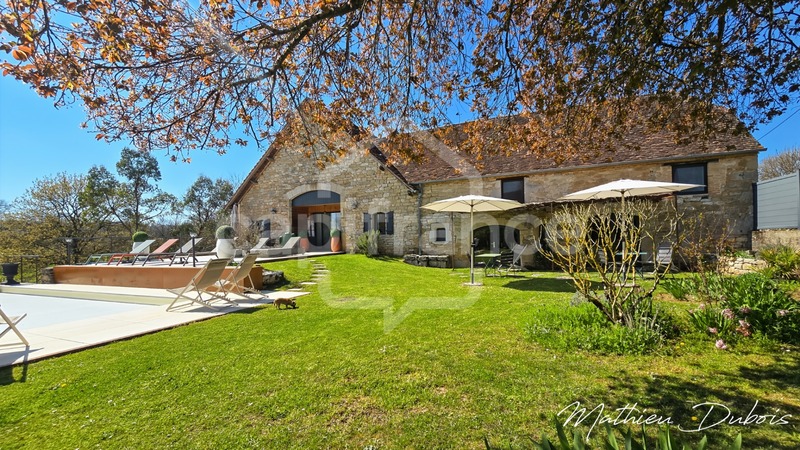 Élégance, rentabilité et art de vivre – Domaine touristique avec potentiel équestre aux portes de Padirac