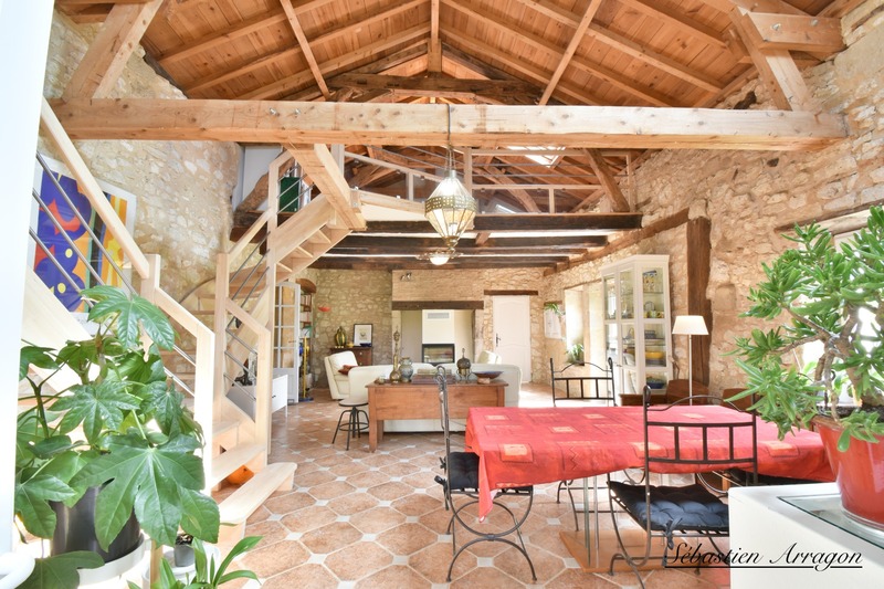 Maison de caractère à vendre 5 pièces (47)