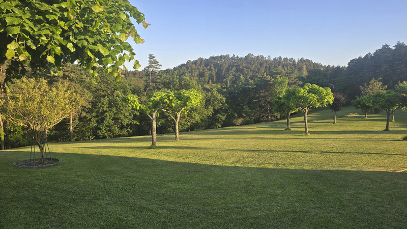 A PRANLES (07) proche de la ville préfecture PRIVAS – Maison de 117 m² sur terrain de 8400 m² – Environnement calme et naturel et sans vis-à-vis – Piscine