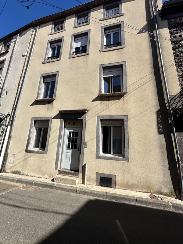 Immeuble à vendre BEAUMONT (63) 5 appartements