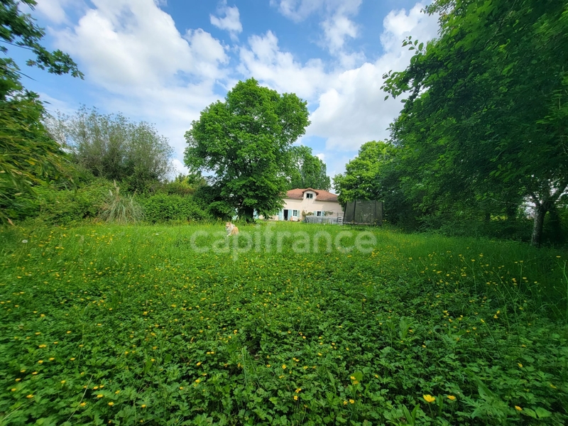 Ancien chai de 1783 – 240 m² – DPE A – 5 000 m² de terrain