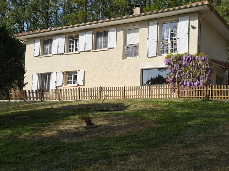 Mirande, Maison à vendre 7 pièces - 190 m2 - Garage - Piscine - 8 000 m2 de terrain
