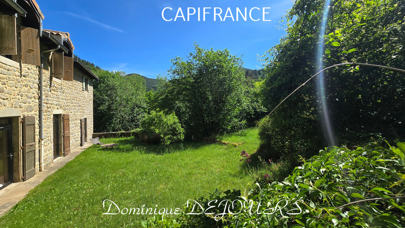 Grande maison bourgeoise de 400m² habitable et son parc de 9700m²au bord de la rivière La Glueyre