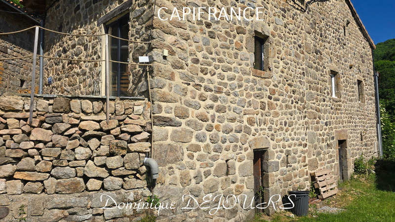 ALBON-D'ARDECHE (07) - Maison en pierres dans un hameau retiré, calme et paisible - 176m² habitable - grange à rénover - terrains 4000m²