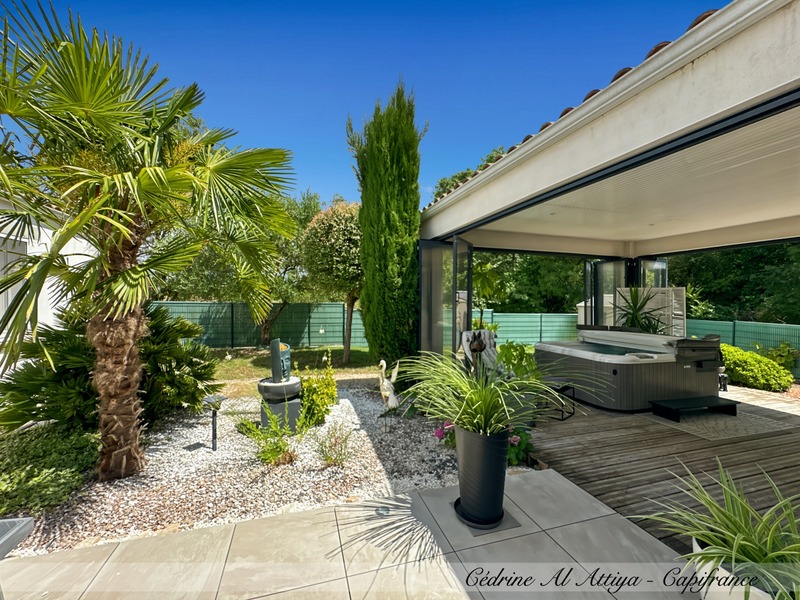 Maison à vendre Périgny, quartier Rompsay, 119m2, plain-pied, garage, jardin, véranda avec jacuzzi