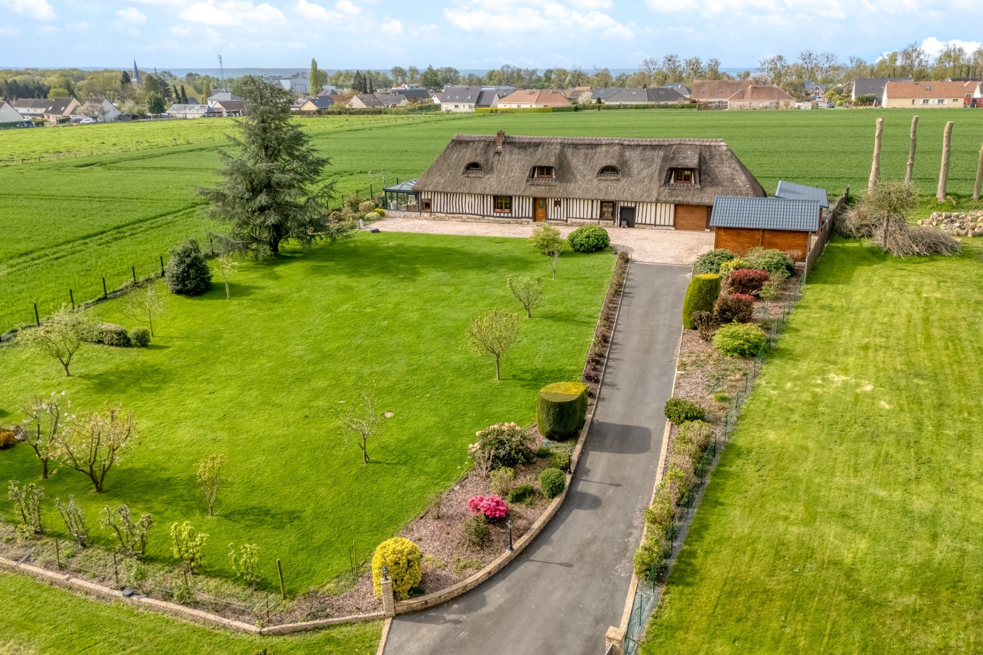 Chaumière de caractère – 200 m² – Environnement privilégié à proximité de Saint-Romain-de-Colbosc