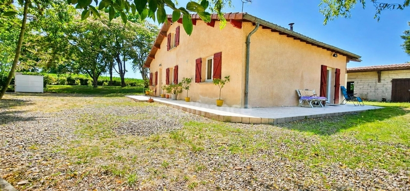 Dpt LANDES (40), à vendre à SAMADET, Maison T5 162 m² et dépendances sur 2482 m² de terrain, au calme