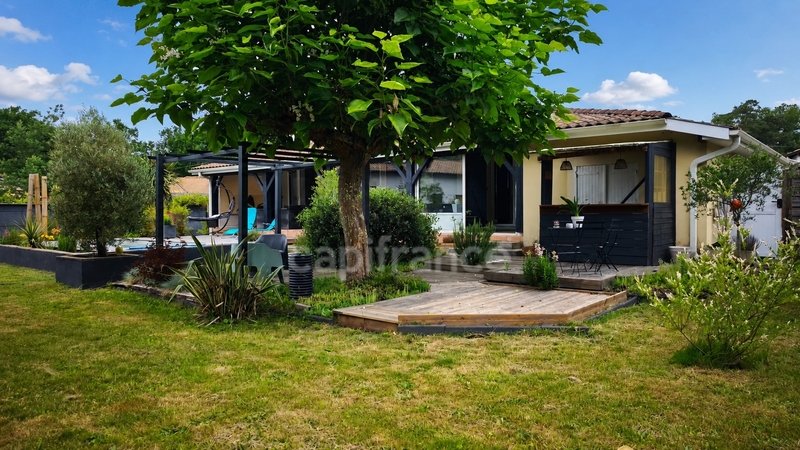 Maison rénovée avec piscine, véranda et une partie locative courte durée