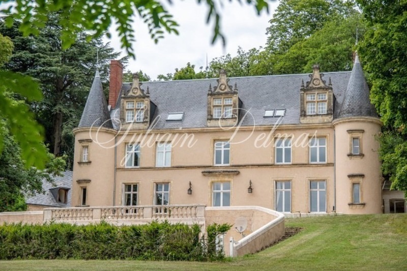 Propriete à vendre 18 pièces proche de TOURS (37)