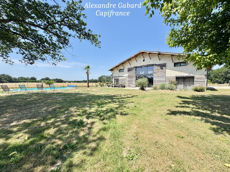SUD REOLAIS - Maison en pierre rénovée - 7 chambres - Terrain 5 000 m² - Piscine - Dépendances