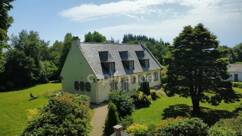 PROPRIÉTÉ DE CARACTÈRE AVEC ÉNORME POTENTIEL + Terrain 2200 M2