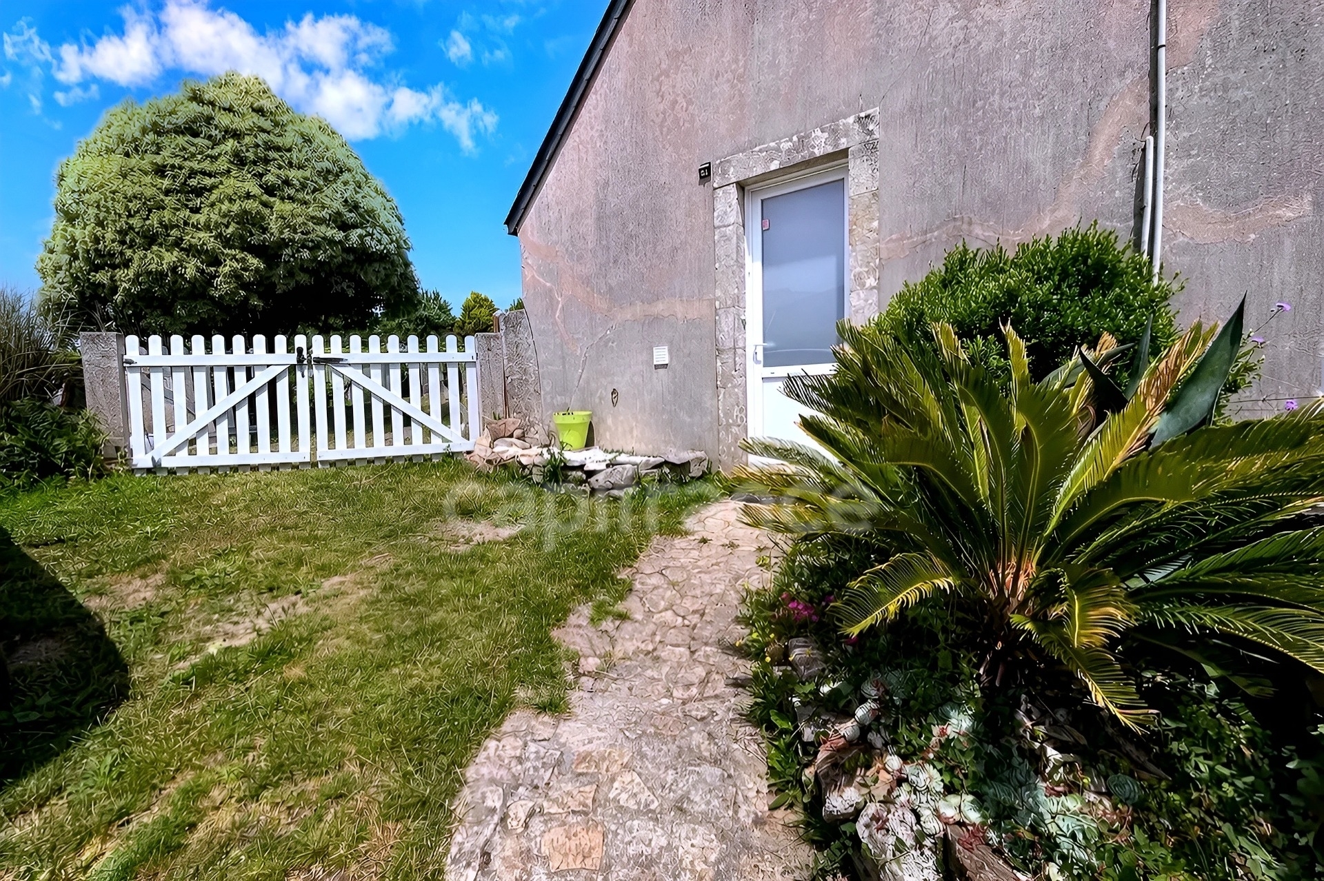 Charmante maison en pierre de 122m², 3 chambres avec jardin, terrasse, cave à GUENGAT(29)