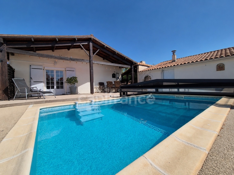 Maison viager occupé 5 pièces SAINT SULPICE DE ROYAN (17) - Garage - Piscine - Terrain de 940m²