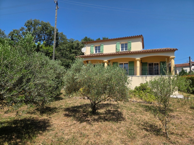 Cendras (30) secteur les Bedos à moins de 10 minutes d'ales, très belle villa 2005 d'environ 130m² sur un terrain clos et arboré de 902 m²