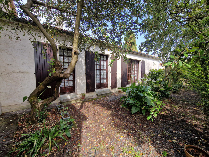 Dpt Charente Maritime (17), à vendre CHATELAILLON proche, maison 103 m² habitales, 3 chambres, bureau et garage