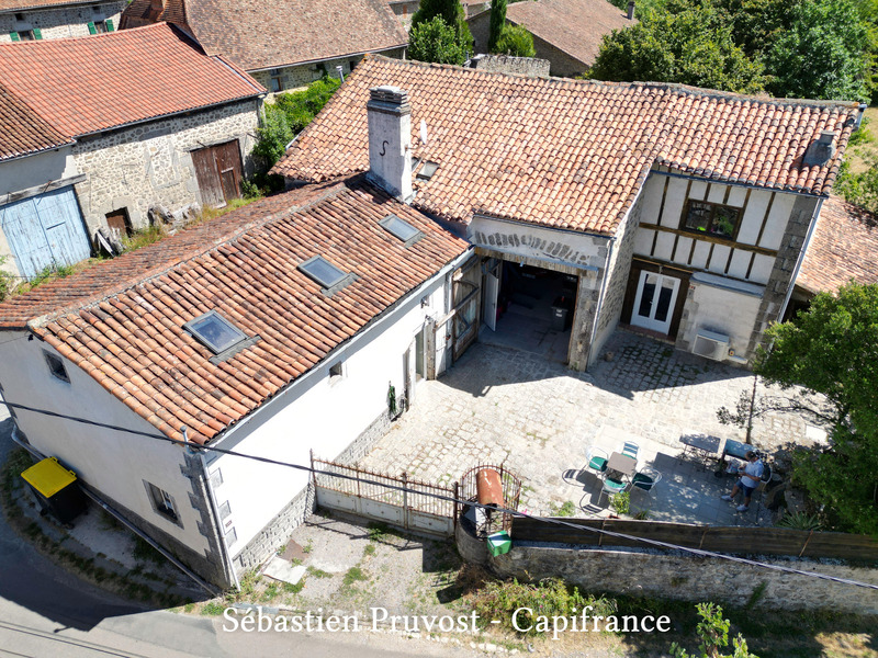 Dordogne (24) Maison en pierre rénovée à vendre 7 pièces SAINT ESTEPHE (24), gîte, garage, proximité du grand lac