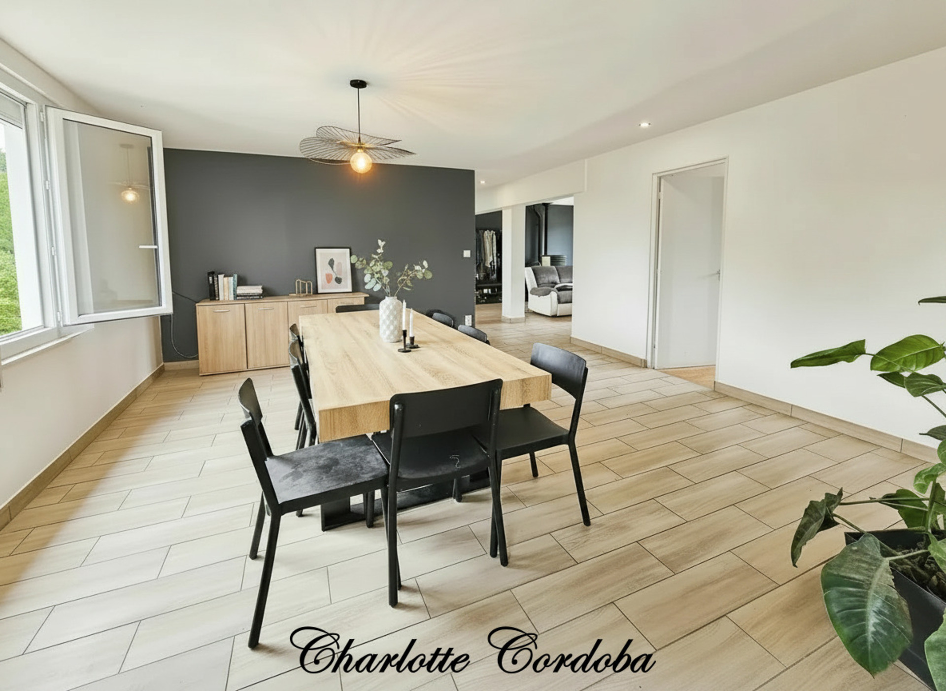 Maison entièrement rénovée – 2 chambres, possibilité 3 – Double garage à Xaintrailles