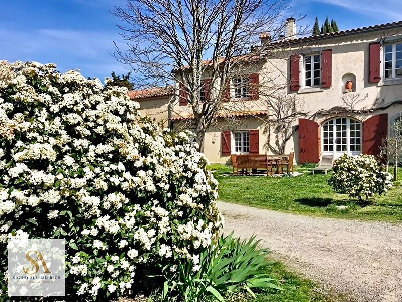 Domaine de caractère de 304 m² sur plus de 60 hectares d’un seul tenant – Entre nature, élégance et art de vivre