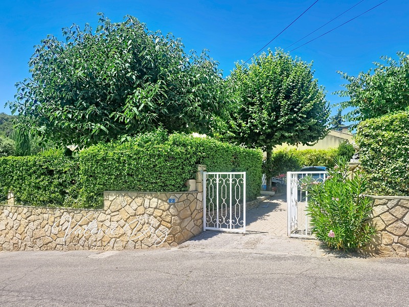 VIAGER OCCUPÉ – Maison 154 m² à Vaison-la-Romaine – Bouquet 102 500 € + rente 468 €/mois