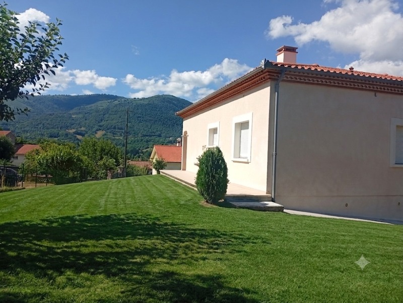 Maison à vendre 8 pièces (09)