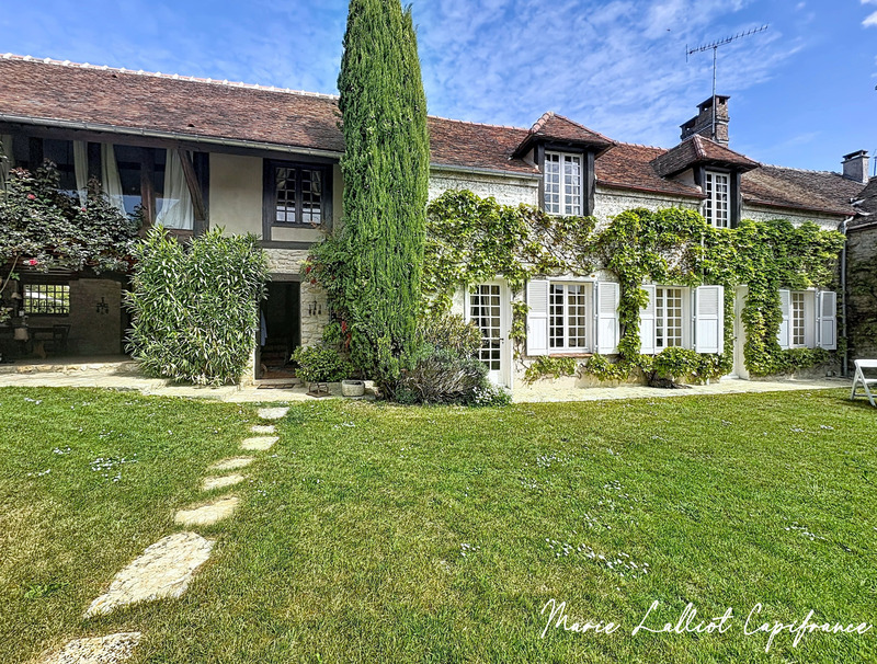 Propriété en pierres à vendre 16 pièces, 450m², 7 chambres, salle de Jeux, Dépendances