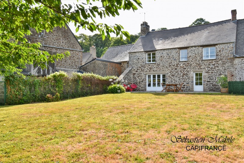 Maison en pierres rénovée 5 pièces à Saint Broladre (35) en Baie du Mont Saint Michel