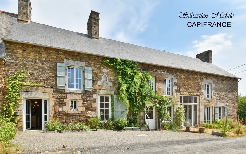 Chambres d'hôtes et gîte à vendre en Bretagne 9 pièces SOUGEAL (35) en Baie du Mont Saint Michel - Terrrain de 2200 M²