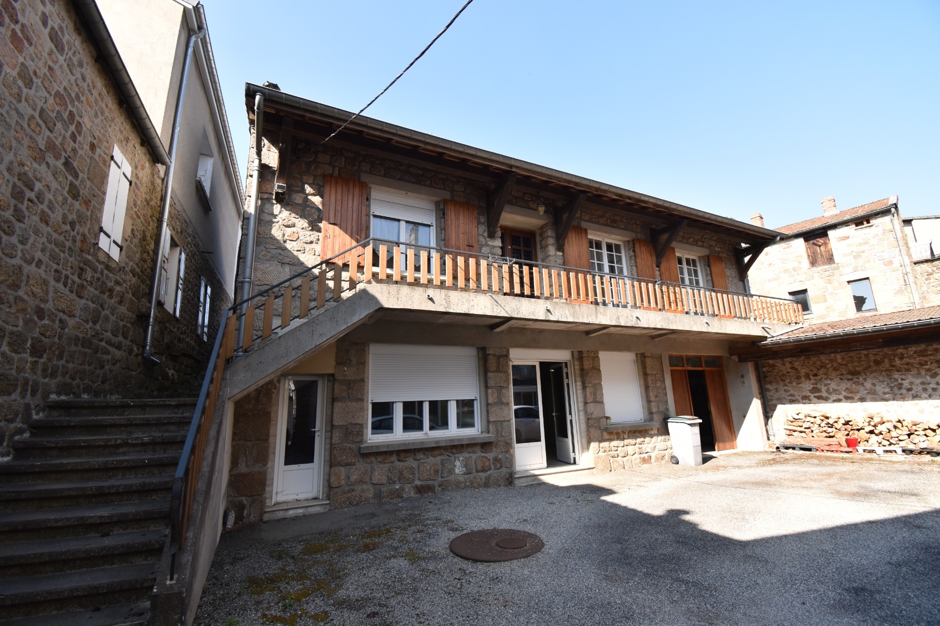Maison à vendre 5 pièces SAINT AGREVE (07)