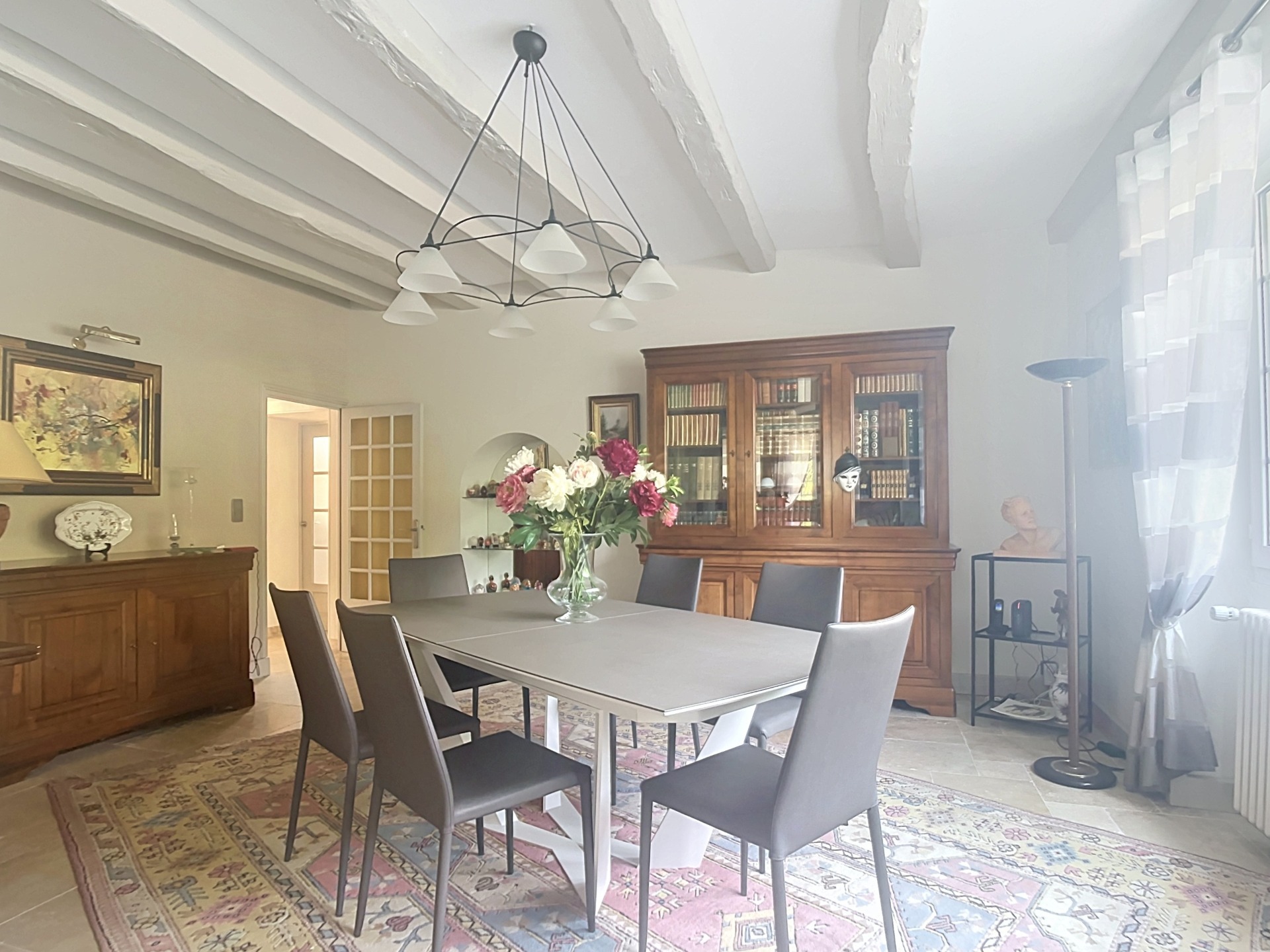 SAINT-ROCH – LE CHARME DES BELLES PIERRES DANS UN ÉCRIN DE VERDURE, maison de plus de 190 m2 habitables, 5 chambres