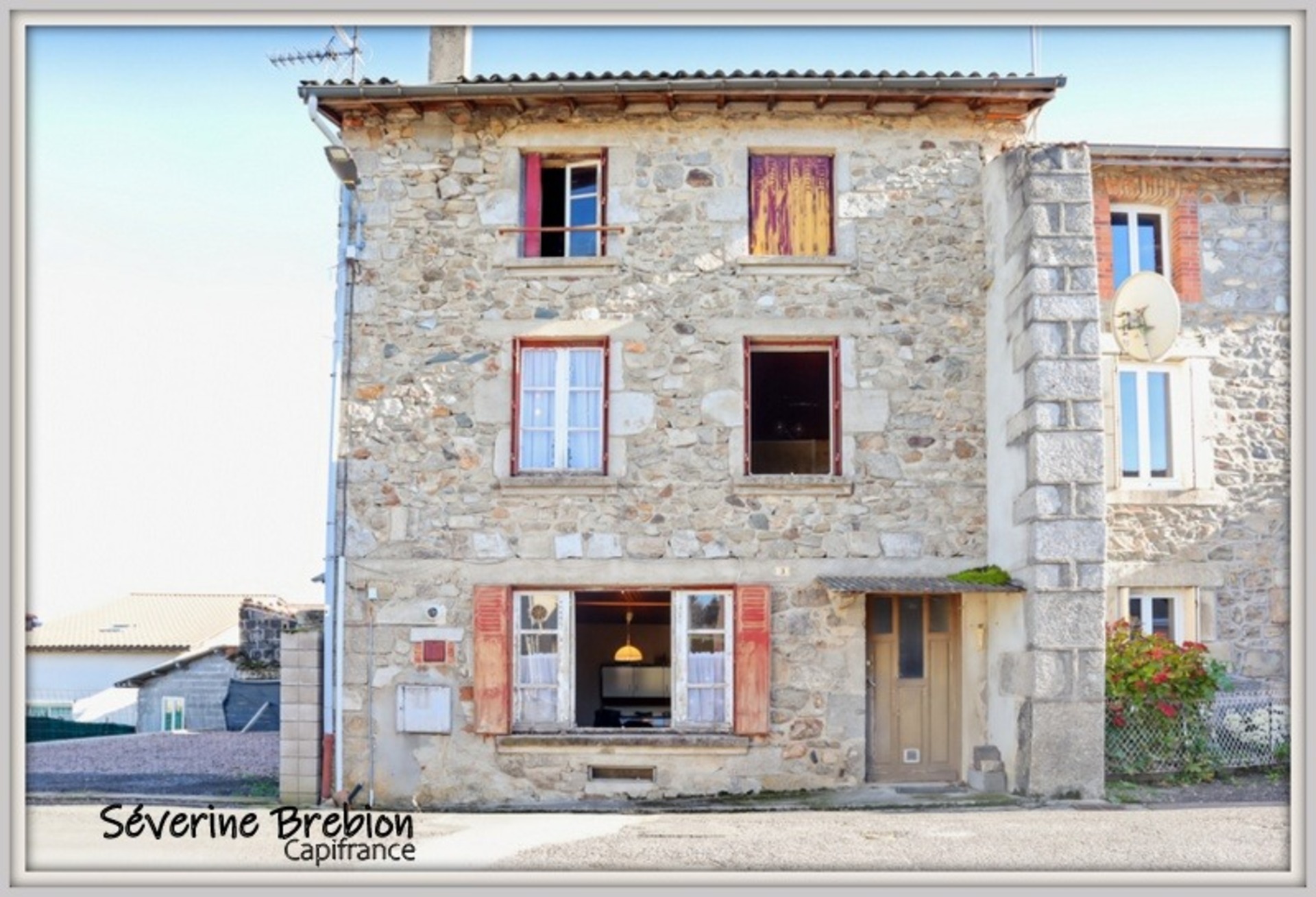 Grande maison à rénover + atelier – Idéale pour famille ou investisseur – Celles-sur-Durolle (63)