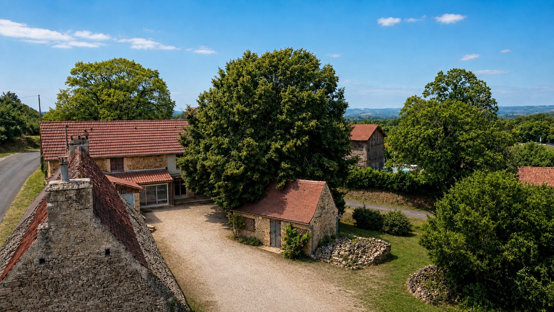 Maison d’hôtes à vendre en Dordogne – activité existante, fort potentiel de développement