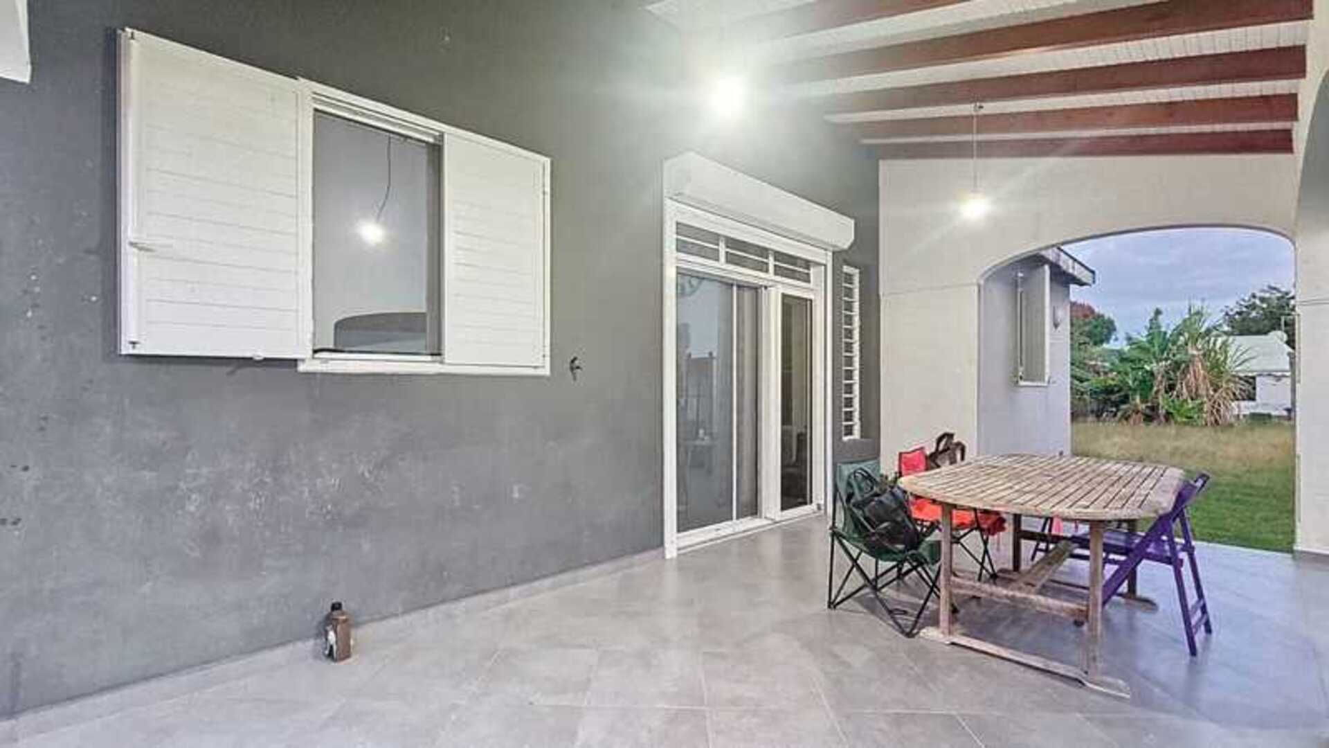 Maison à vendre 4 pièces (971)