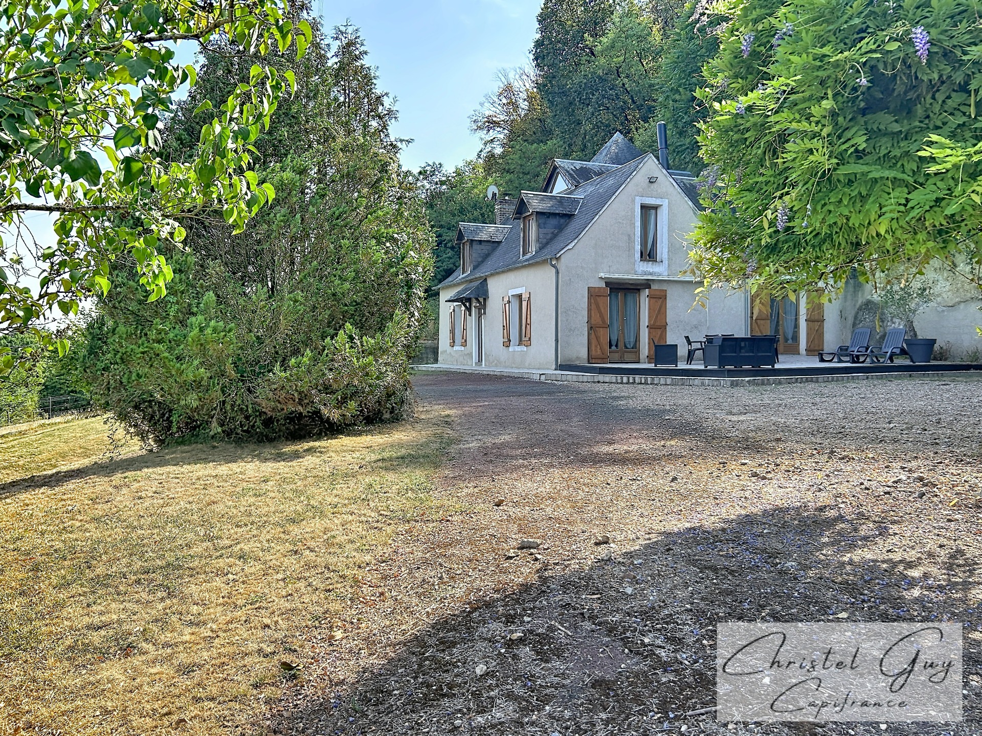 (72500) FLÉE, PROXIMITE LAC DE MARCON – MAISON DE CAMPAGNE EN PIERRE 6 PIÈCES – 179 M² – TERRAIN 3 607 M² – VUE LAC