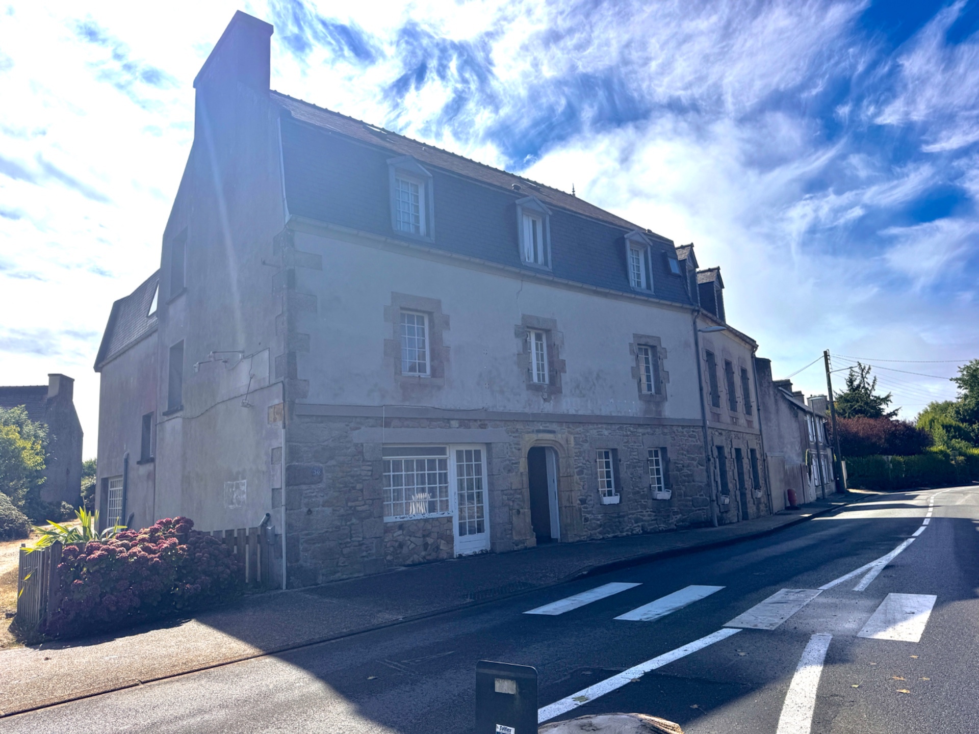 Immeuble à vendre LANDUNVEZ (29)