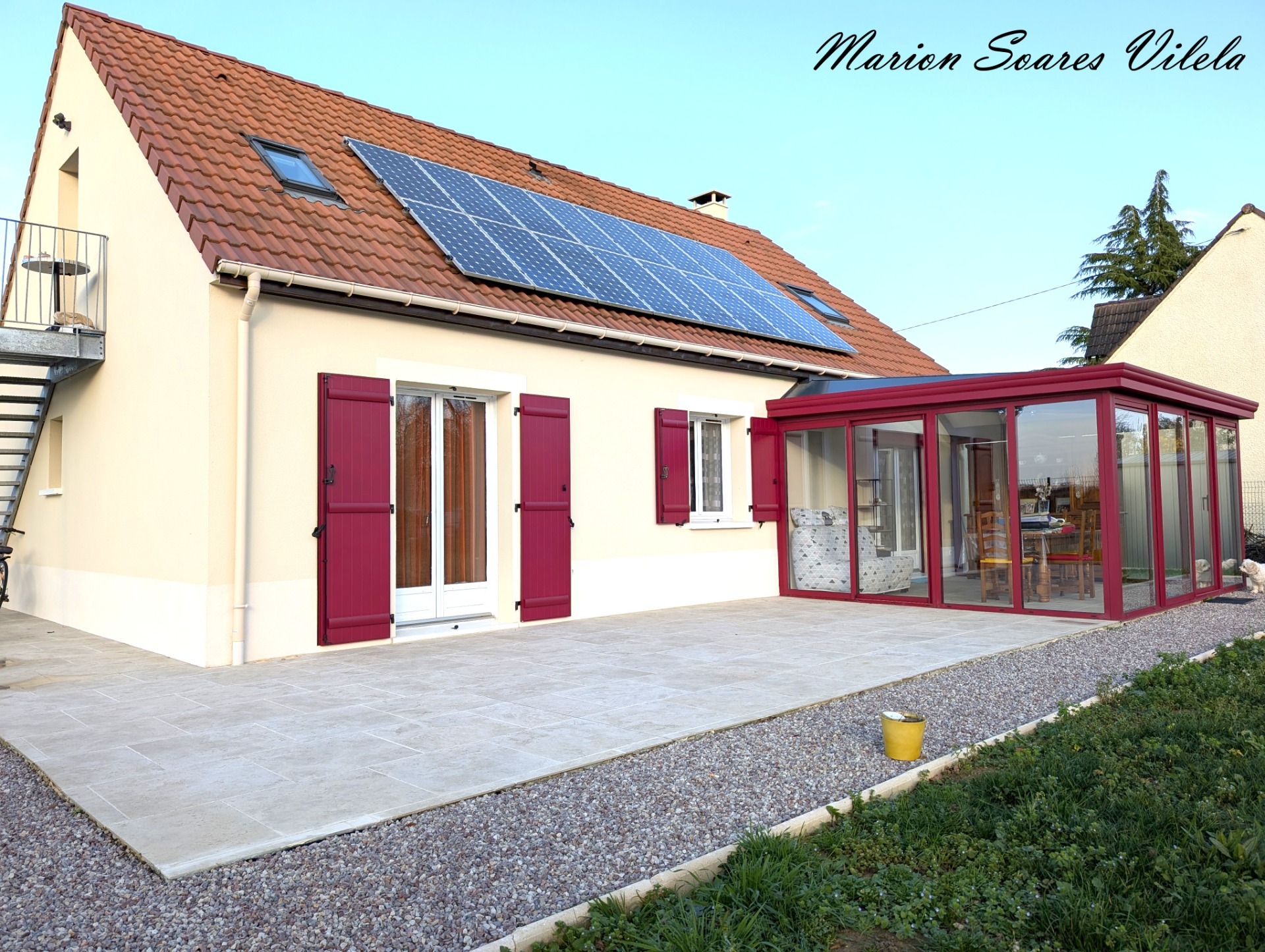 Une propriété aux multiples possibilités, maison principale, appartement indépendant et studio sur 1300 m² de terrain