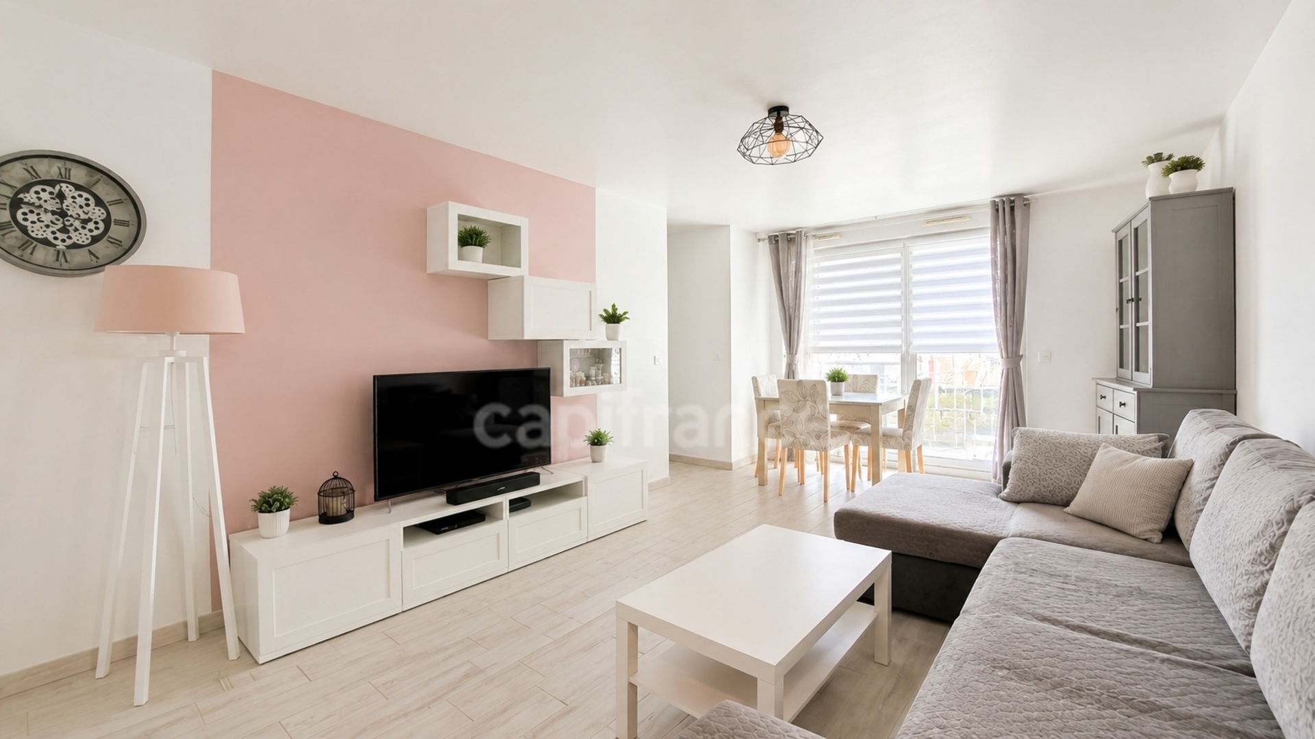 FLEURY MEROGIS (91)APPARTEMENT T3 DE 63 M² AVEC GRAND BALCON ET DEUX STATIONNEMENTS EN SOUS-SOL