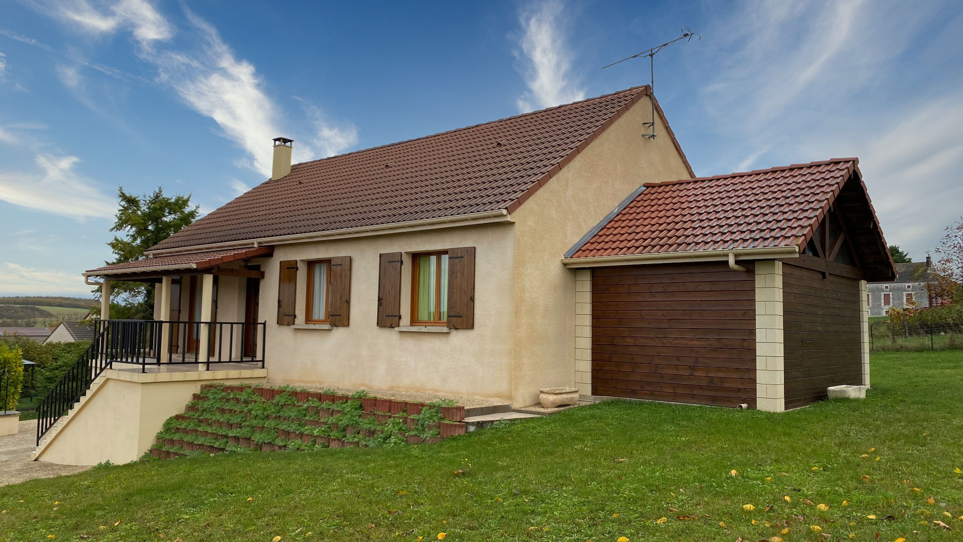 Pavillon à vendre 3 chambres, sous-sol et Jardin à PACY SUR ARMANCON (89)