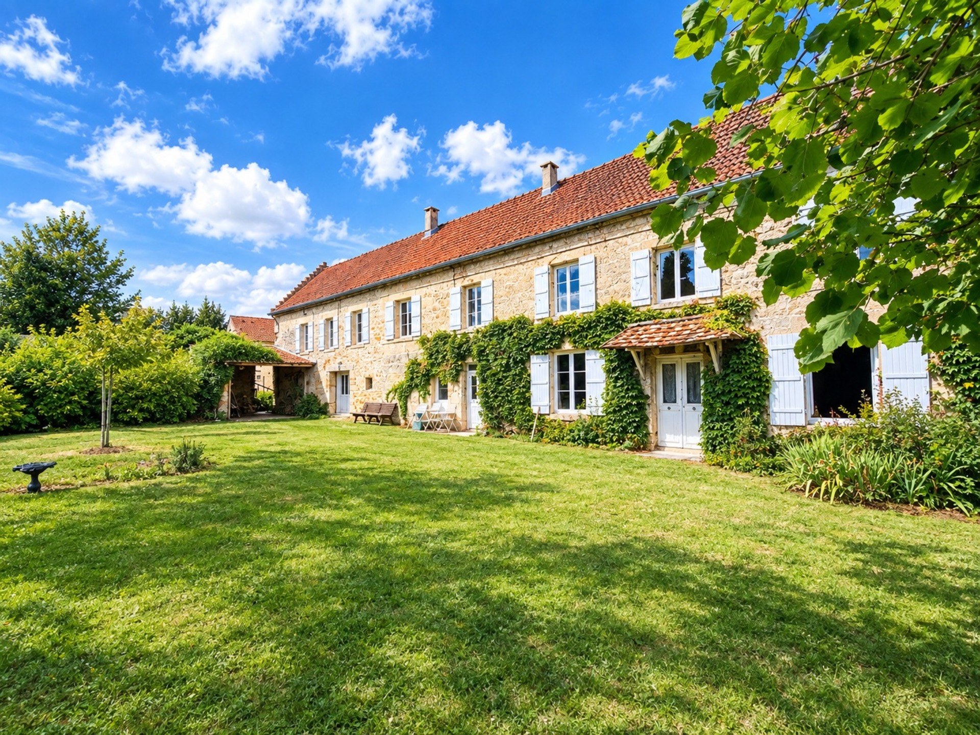 Maison à vendre 11 pièces proche de CREPY EN VALOIS (60)