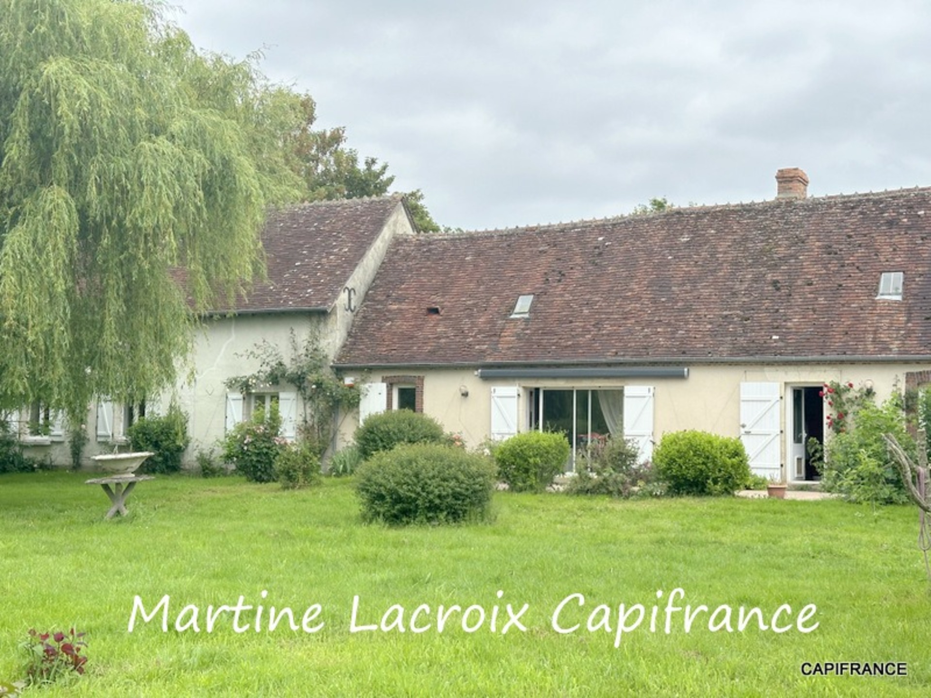 Dpt SARTHE (72), à vendre AVEZÉ - PROPRIÉTÉ P8 de 166 m² - Terrain de 1H500