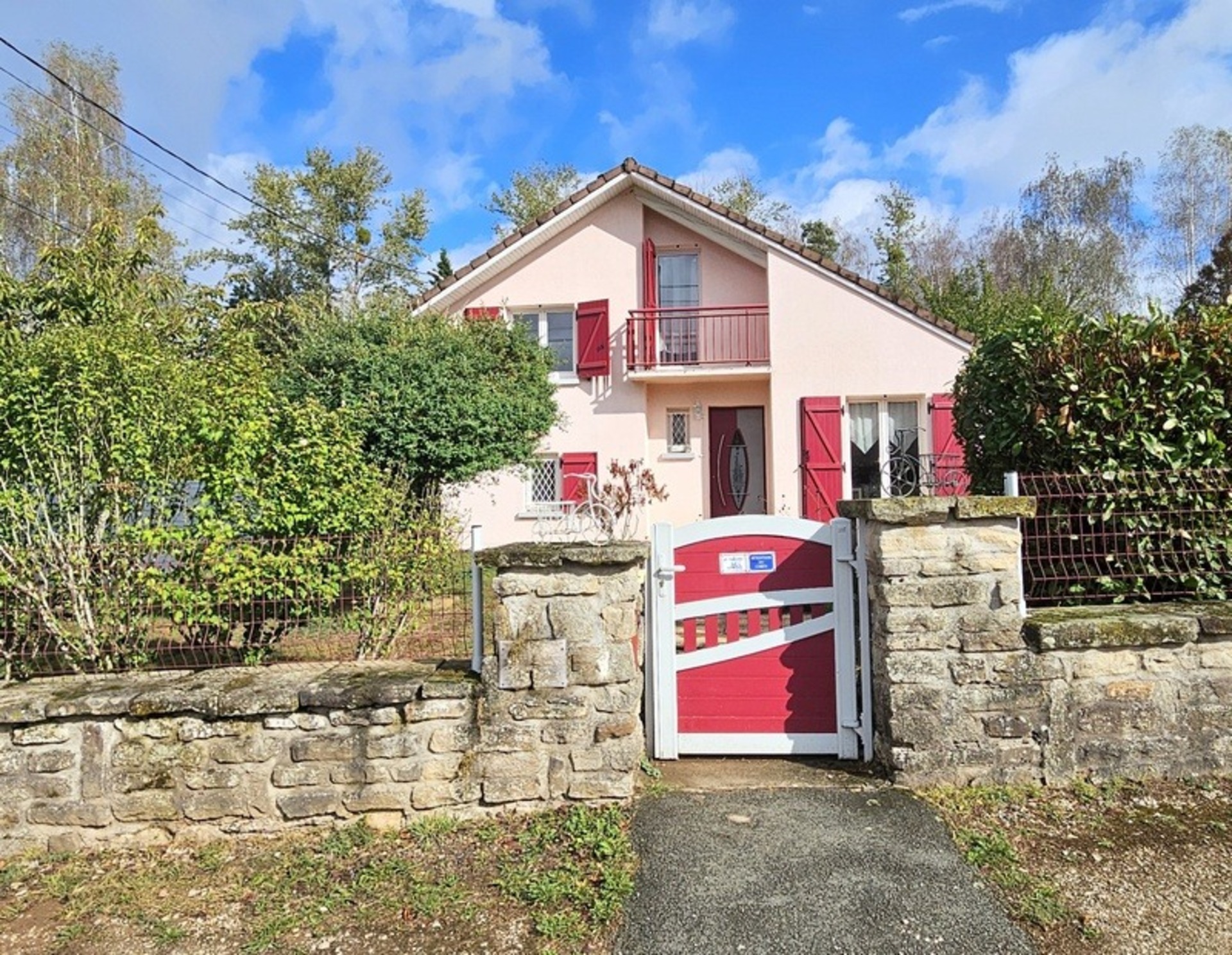 Maison à vendre en exclusivité,5 pièces ESCLES (88), sur un terrain de 922m²