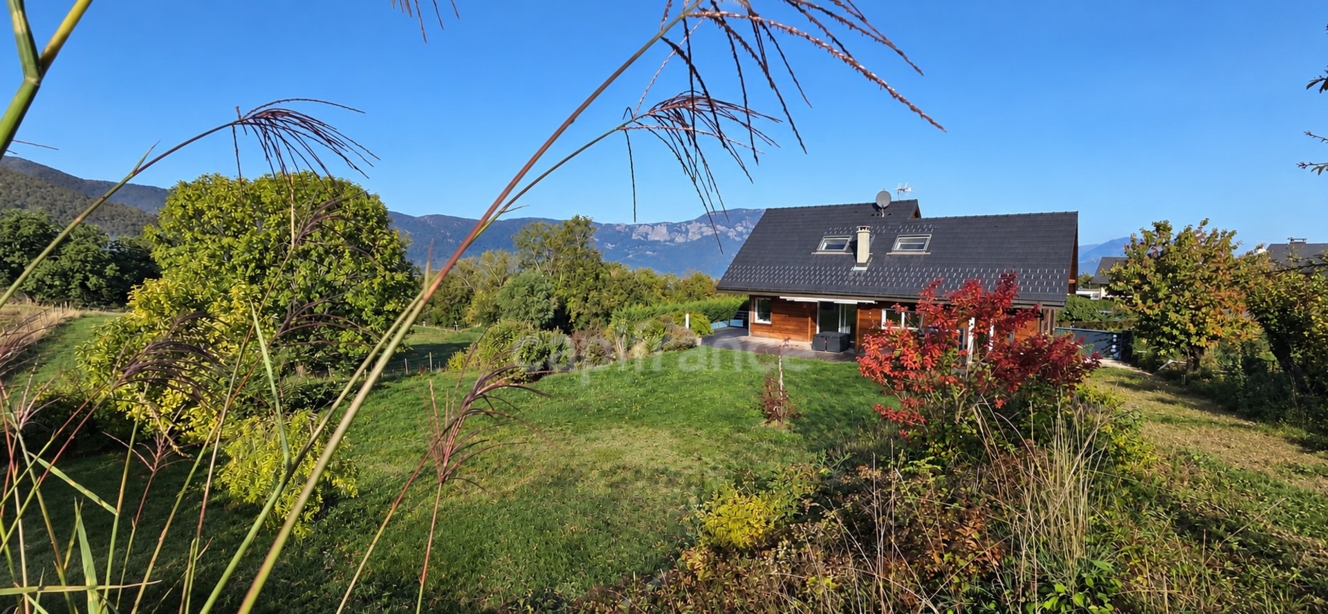 MONTAGNOLE 73000 – MAISON FAMILIALE DE 134 M², ANNEXE DE 67 M² ET TERRAIN ARBORÉ DE 2 115 M²