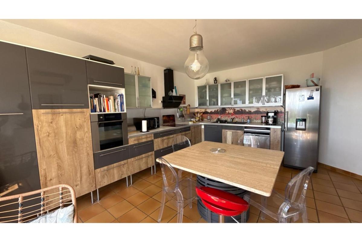 Maison T4 de 167m² à Fare-les-Oliviers - Photo 5