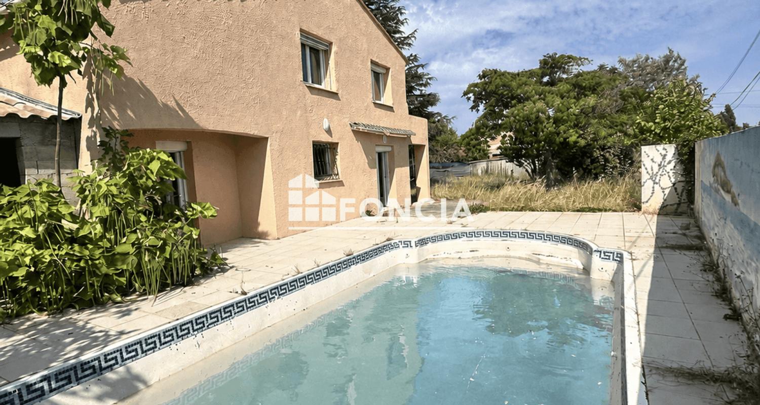 Teyran — Villa traditionnelle T5 de 160 m² en fond d'impasse, terrain de 990 m² avec piscine