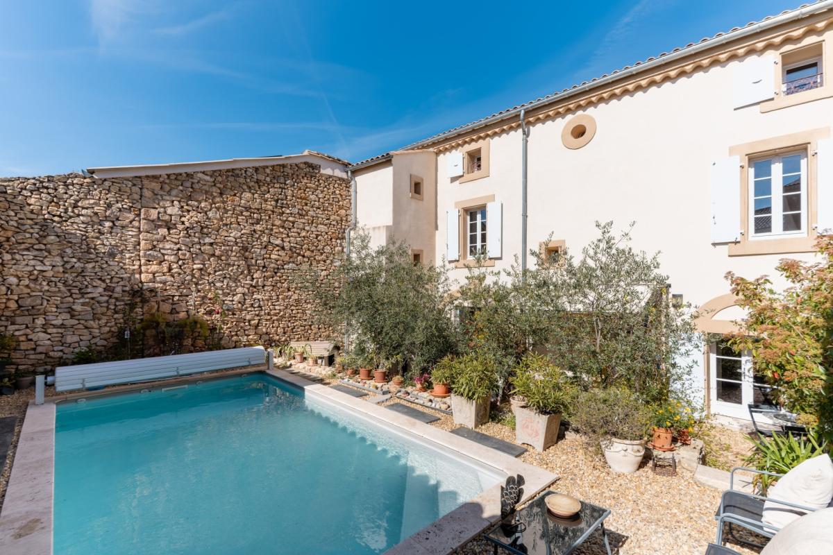 Maison de maître entièrement rénovée à Quarante, à 20 minutes de Beziers et Narbonne