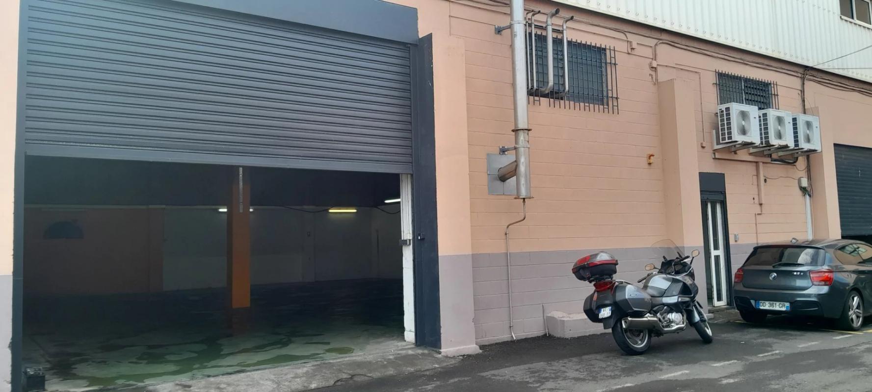 Local Commercial 300m2 Saint Pierre