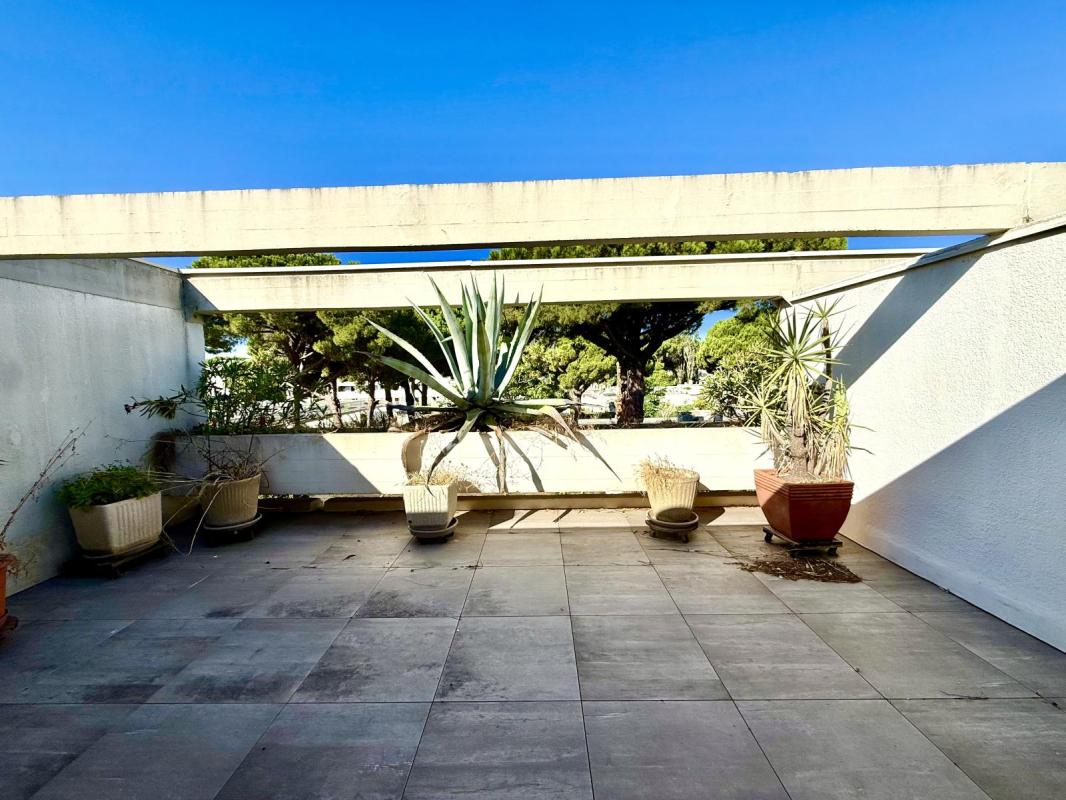 T3 TRIPLEX – 73 M² – GRANDE TERRASSE DE 24 M² – 2 STATIONNEMENTS
