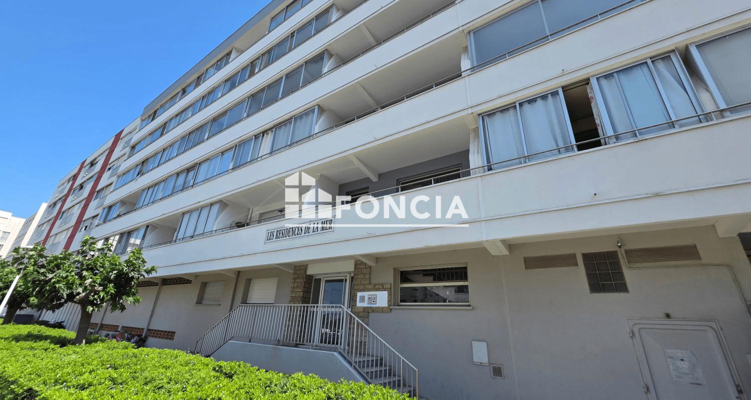 CARNON COTE PORT STUDIO DE 18 M2 HAB PLUS LOGGIA A RENOVER APPART VENDU VIDE