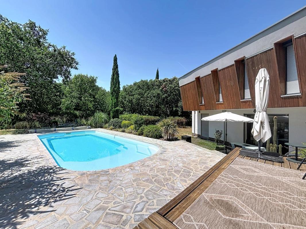 À vendre – Maison d'architecte contemporaine de 144 m² avec piscine – Sainte-Croix-de-Quintillargues