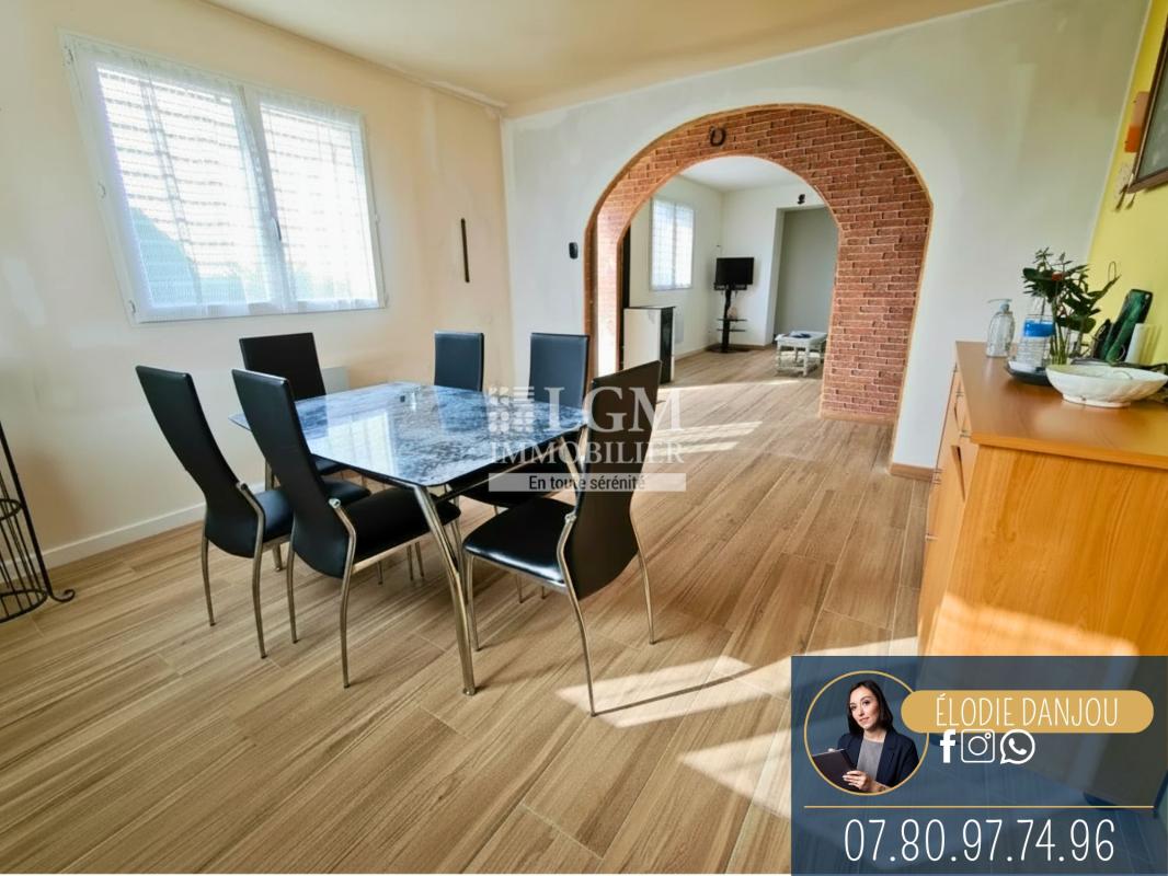 Maison de plain-pied - 2 chambres – 92 m² – Terrain clos de 900 m² – Proche Châteaudun et Vendôme