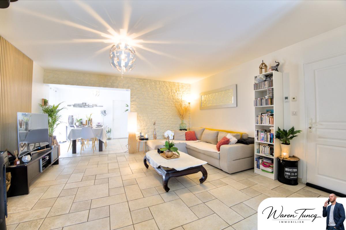 Maison de plain-pied 123 m², 4 chambres dont 1 suite parentale, bureau et garage
